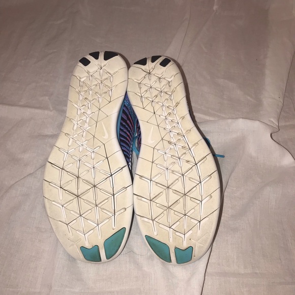 Nike Flyknit Free Rn - Picture 4 of 4